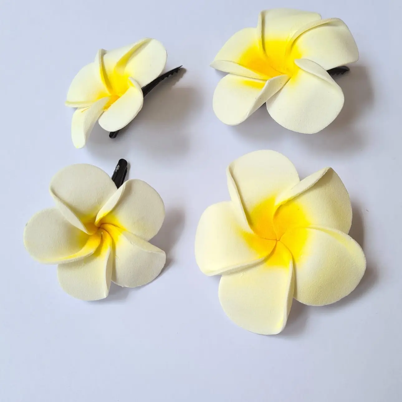 TOP KOSMETIK Jepit Bunga Kamboja Bali Sintetis