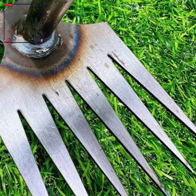 kaonyetw Long-lasting Stainless Steel Hoe Weeding Tool Premium Weeder Tool with Non-slip Handle Effective Weed Remover for Gardeners in Asia Rustproof Design for Easy Uprooting 4