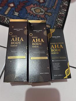 Product Review of [10X AHA] PERFECT WHITE Advanced AHA Body Serum 50ml Whitening Booster with 10X AHA Niacinamide, Alpha Arbutin, Glutathione, Vitamin C | Booster Lotion Acid Perawatan Pencerah Mencerahkan Memutihkan Tubuh Kusam Belang Noda Hitam Glycolic Acid from b**n 2
