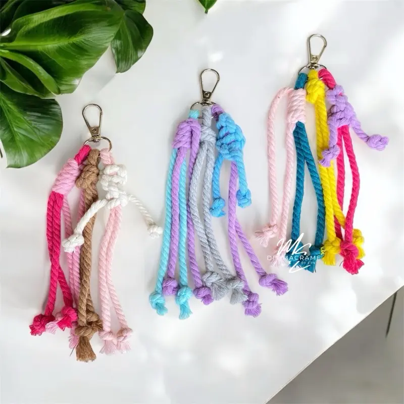 Macrame Carabiner Bag Charm Rainbow Gantungan Kunci Gantungan Tas Souvenir Keychain Hiasan Souvenir Pernikahan Murah Keychain Pengait 0