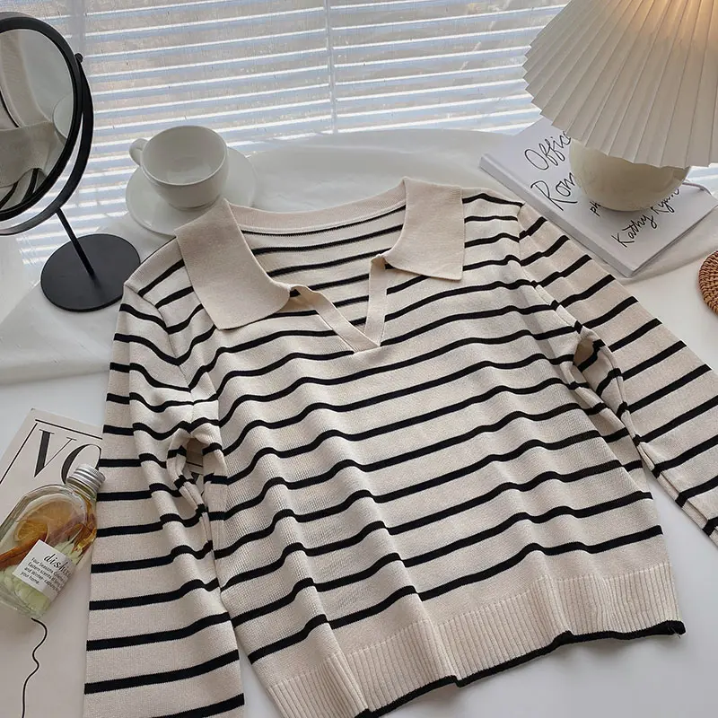 Top MIRAE Atasan Wanita Kekinian 2024 Baju Aesthetic Lucu Kece Lengan Panjang V-Neck Knitwear Wanita Stripe atasan baju Cantik Crop Motif Oversize Sweater  Tangan Garis Merah Salur Cardigan