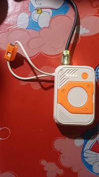 Product Review of PowerBank ไฟฉาย LED ที่วางโทรศัพท์ในตัว Q29 2in1 สปอตไลท์ ที่ชาร์จไร้สาย มีขาตั้ง สายเคเบิลในตัว พอร์ต USB ที่ชาร์จ ถอดสายได้ ใช้ได้กับทุกรุ่น from p**l 0
