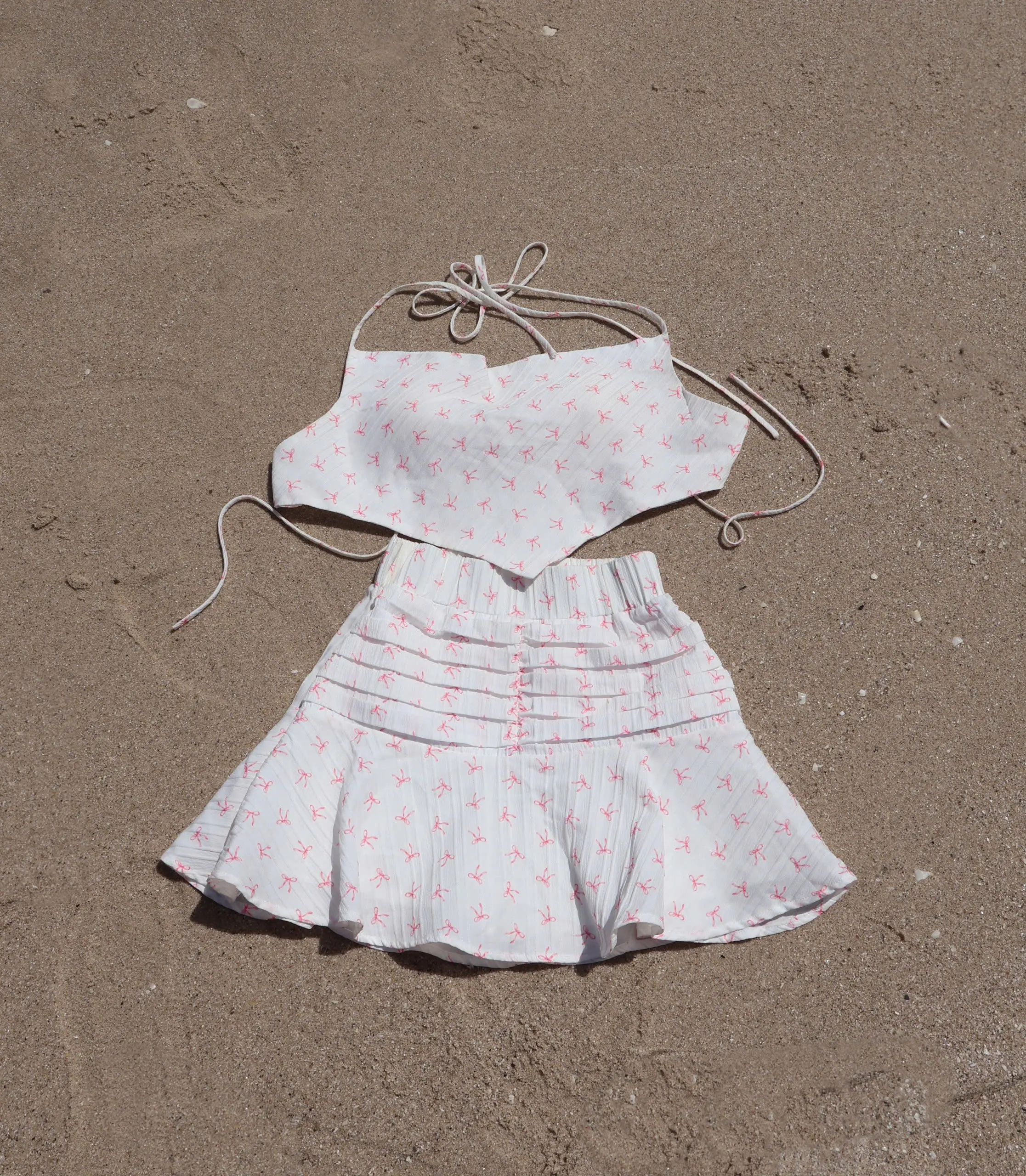 (XẢ KHO) Set áo yếm và chân váy có mút ngực | BigBuy360 - bigbuy360.vn (XẢ KHO) Set áo yếm và chân váy có mút ngực | BigBuy360 - bigbuy360.vn