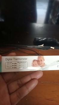 Product Review of THERMOMETER Digital Anak & Bayi / Thermometer Putih Digital Baby & Kids / Pengukur Suhu Badan Tubuh Bayi dan Anak (BIC) from V**. 0