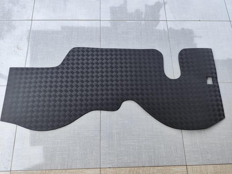 KARPET ALAS KABIN TRAGA ANTI SLIP TIDAK MENYERAP AIR Car Karet spon 1
