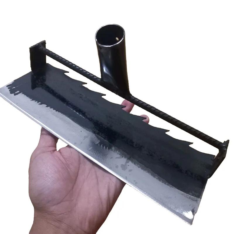 CANGKUL RUMPUT BAJA ASLI / CANGKUL GARUK RUMPUT LIAR 0
