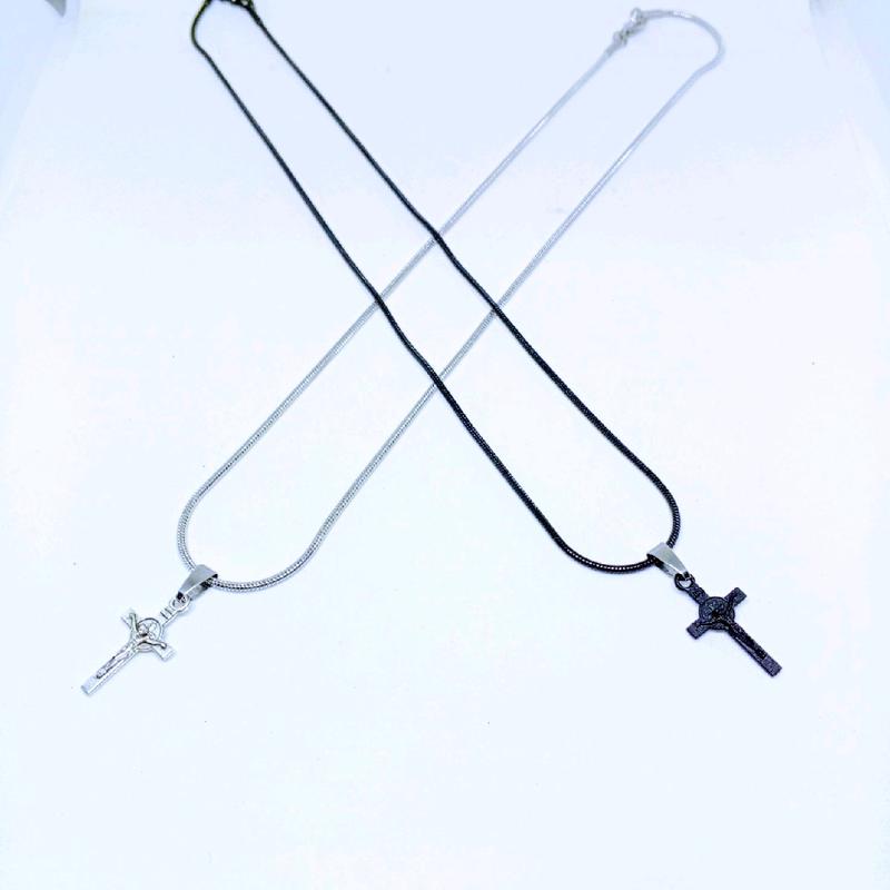 KALUNG TITANIUM PRIA DAN WANITA MODEL LIONTIN SALIB KALUNG BULAT TITANIUM 2