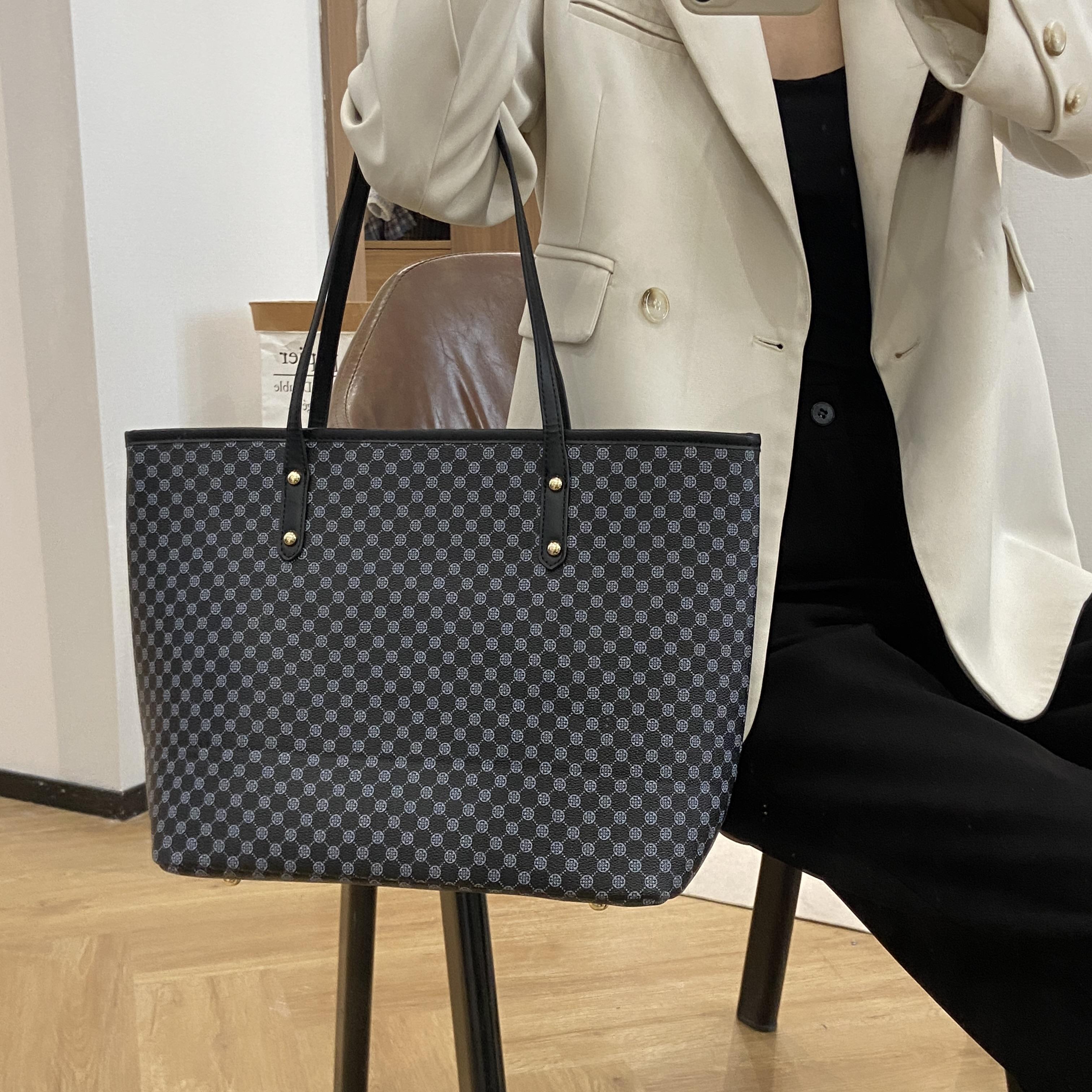 CH10ZND TAS-MORA CLASSIC Tas Wanita Elegan dengan Desain Mewah dan Tali Panjang untuk Gaya Harian tote bag wanita terbaru  tas selempang cewek terbaru 2026  tas sling bag  tote bag wanita kuliah tas wanita selempang model baru 2026