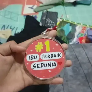 Medali Gift Ibu Terbaik Sedunia Hadiah Lucu Kado Unik