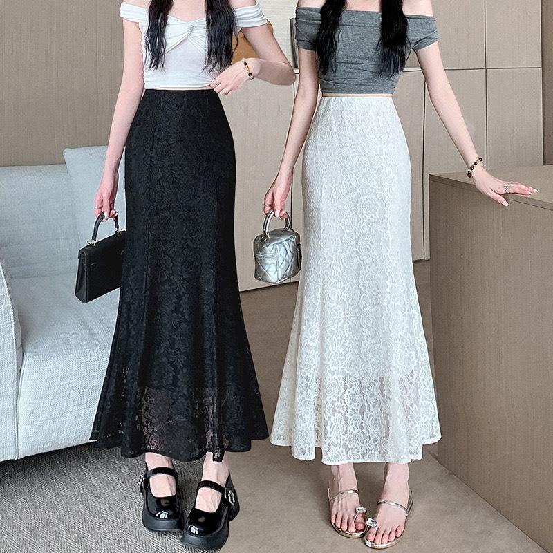 Chân váy ren hoa ,thiết kế đuôi cá dáng dài ,có lớp trong dài mặc cảm giác thỏa mái , thanh lịch xuân hè 2025 lynx 07