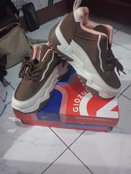 Product Review of GIOZURRO SEPATU WANITA SNEAKER WANITA TERBARU GZ8008 Sepatu Boots Wanita Sportif Ringan Casual Hitam Shoes Putih Olahraga from t**i 0