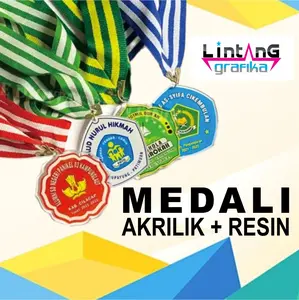 MEDALI PERPISAHAN WISUDA AKRILIK RESIN CUSTOM SEKOLAH UNIVERSITAS KAMPUS
