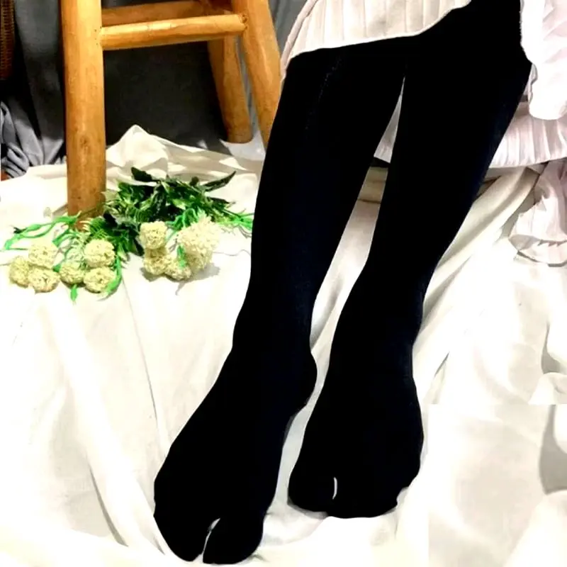 Kaos Kaki Jempol Muslimah Long Panjang Selutut