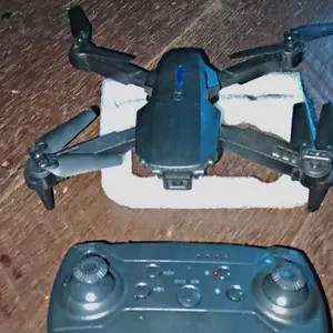 【BISA COD】COOVAK Drone E88 Lipat Mini Drone Kamera HD 4K WiFi FPV RC Quadcopter Drone Murah Terbaik Stabil Gyro Altitude Hold Headless Mode Cocok Pemula Mainan Anak Terlaris Portable Android iOS Kamera Udara HD Live Camera Foto Remote