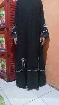 Product Review of Yesha Flowers Abaya by fanny.beauty.id  Kombinasi Satin Polos  Mewah  Dress  Gamis  Wanita Muslim Bunga  Cantik from ** A**a ** 1