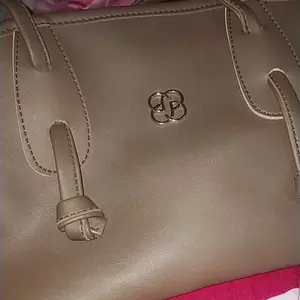 [GIVI] TOTEBAG ROSELA - Tas Shoulder Wanita Totebag Korean Style Kekinian