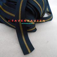 Gambar Resleting Zipper Longchain Type Gigi Besi No 5 Warna Kain Biru Navy Dongker - Gold Emas Harga Per Meter - navy-gold dari Heaven Kaufen Kota Malang 4 Tokopedia