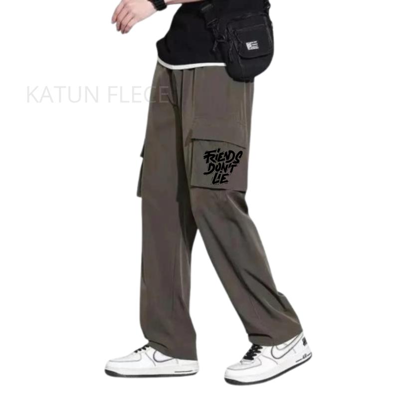 Celana Panjang Cargo Bahan Fleece Motif Friend Don't Lie Cargo Fleece Long Pants Celana Panjang Flecee Pria Wanita Warna Hitam Model Skena 3