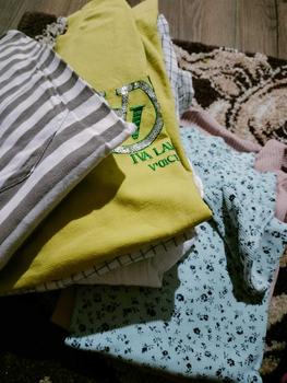 Product Review of paket usaha rajut mix kaos 1 kg isi 6-8 psc, rajut tebal, rajut tipis, kaos lengan panjang, kaos lengan pendek, rajut wanita murah, kaos wanita murah, Knitwear, Cardigan, baju katun, baju rajut, COD from P** R**N 1