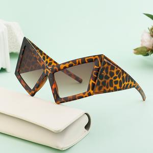Funny Glasses Oversized Cat Eye Sunglasses Women Men  Novelty Party Sunglasses Accessories for Men Women Hip Hop Dance Party Favors