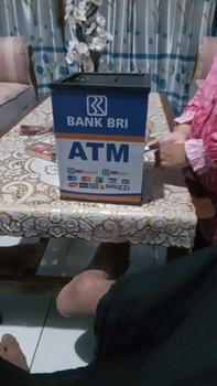 Product Review of Celengan ATM Murah Jumbo 15x20 Karakter Mini Bank Dengan Kunci Kotak Penyimpanan Uang Tabungan Kunci Viral Anti Rayap from z**t 0