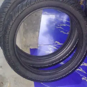 Sepasang ban motor ring 14. depan 80/90, belakang 90/90 - 14. buat motor matic, beat, vario, mio. Motorcycle