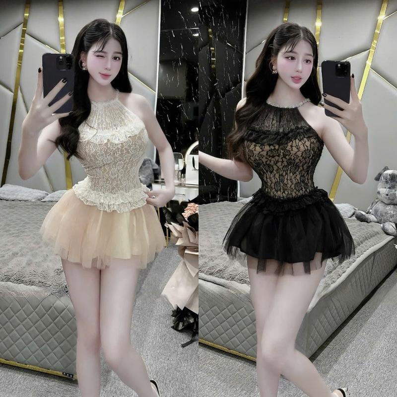 Set đồ nữ áo ren thiết kế cổ yếm phối bèo kèm chân váy lưới xòe Có Mút Có Lót sang chảnh dành cho các nàng diện đi chơi đi tiệc.