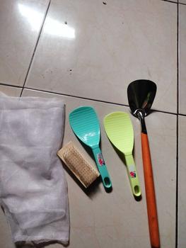 Product Review of Centong Nasi Plastik Maxi Warna Warni untuk Makan from E**3 0