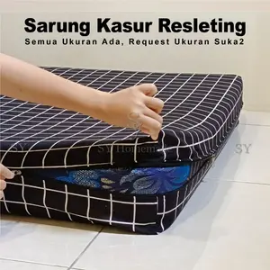 Sarung Kasur Busa Resleting Motif Kotak Hitam Aesthetic Uk No.1- No.4 harga murah bisa cod Sarung Kasur Busa Resleting Motif Kotak Hitam Aesthetic Uk No.1- No.4 harga murah bisa cod