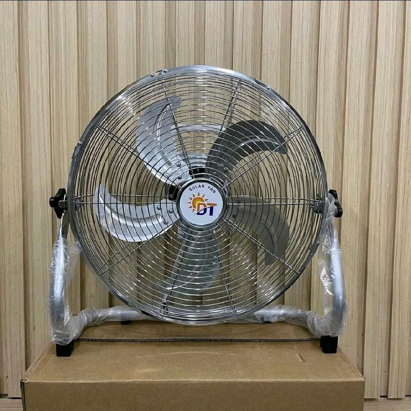 Quạt năng lượng mặt trời 16 Inchs - 48cm sử dụng 10-30h