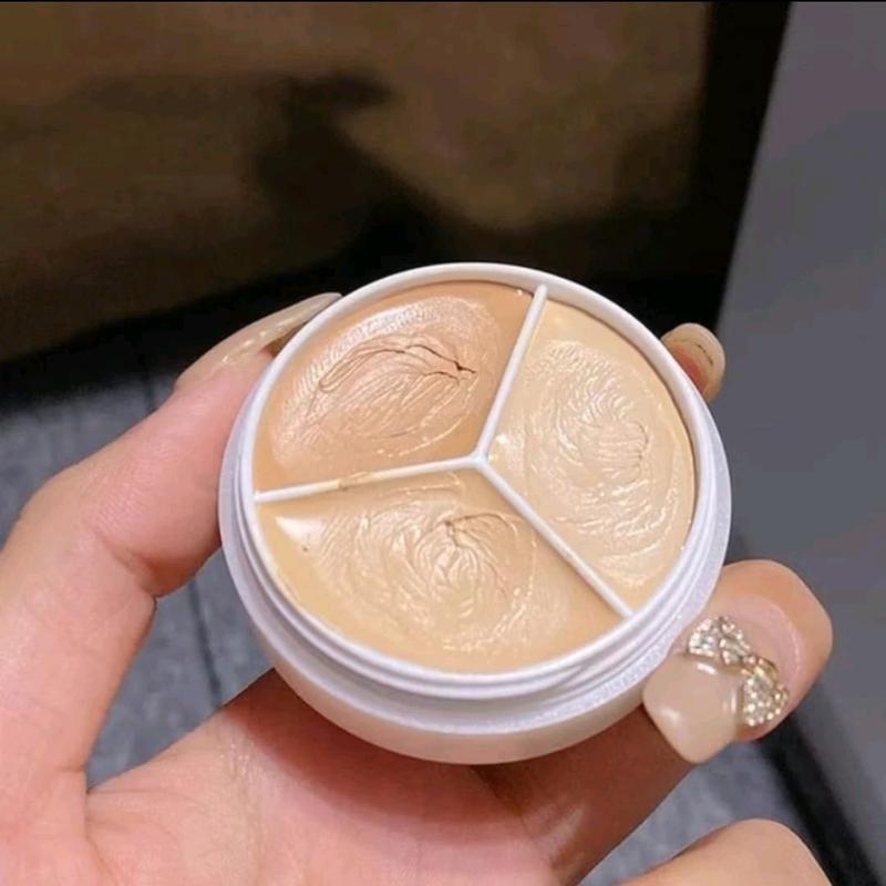 Concealer tiga warna, Palet concealer, menutupi noda, bekas jerawat, lingkaran hitam 2