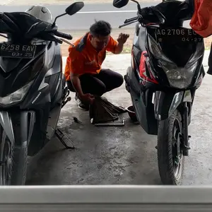 200Pcs Cotton Swab / Cotton Buds Bayi 2in1 / Korek Kuping Bayi / Pembersih Telinga Cotton Bud+Box