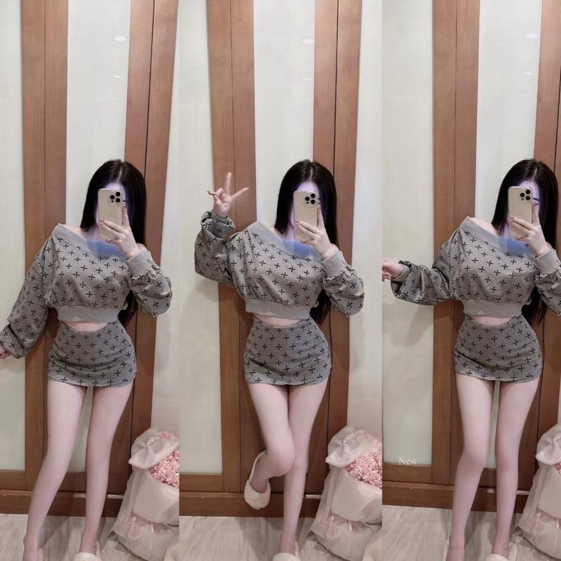 Set Hot Áo Lệch Vải In Hoạ Tiết Chữ Thập Vải Nỉ Phối Chân Váy Ôm Sang Chảnh Cá Tính Đanh Cho Nữ-J2