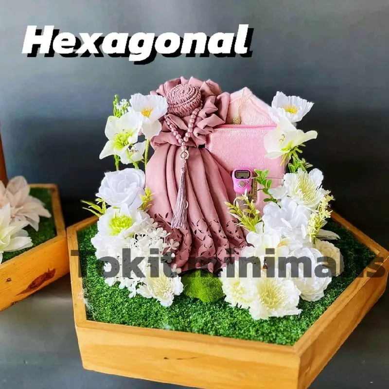 Kotak hantaran sesrahan Hexagonal segi 6 bahan jati belanda 0