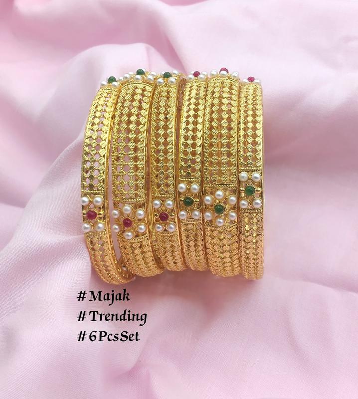 6PCS BANGLES SET IN PEARL MOTI WITH RUBY GREEN SET IN GOLD - TikTok ...