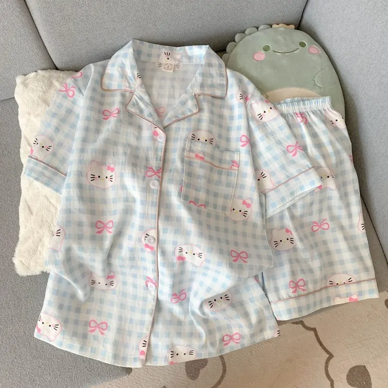 Bộ ngủ cộc tay họa tiết caro Hello Kitty đáng yêu