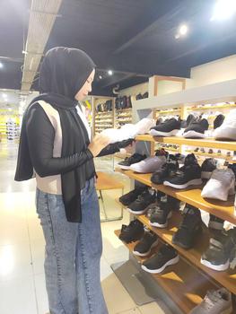Product Review of Syifa Kemeja Rompi Basic Wanita Vest Premium Kancing Busui Atasan Casual women from D**y 0