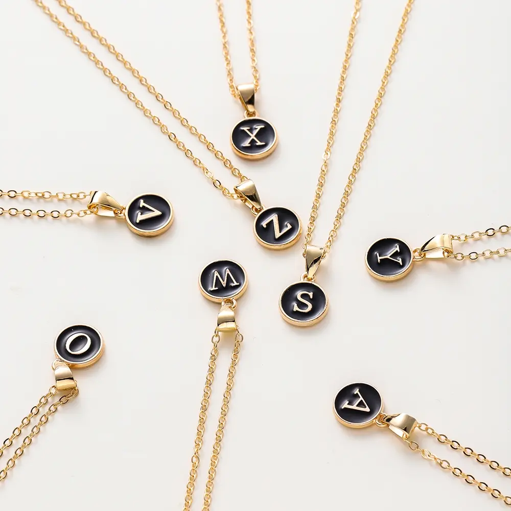 Stkunkka 1pc Kalung Liontin Huruf Inggris Hitam Metal Wanita Necklace A-Z Untuk Hadiah