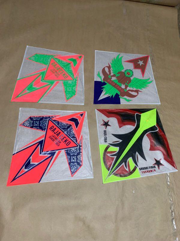 layangan sukhoi raja ceko (1pcs)