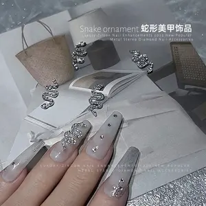 Per Pcs Hiasan Nail Art Motif Snake - Aksesoris Nail Art Motif Snake - Snake Nail Decoration - Hiasan Kuku Motif Snake - Tempelan Kuku Motif Snake - Snake Nail Art Ornament