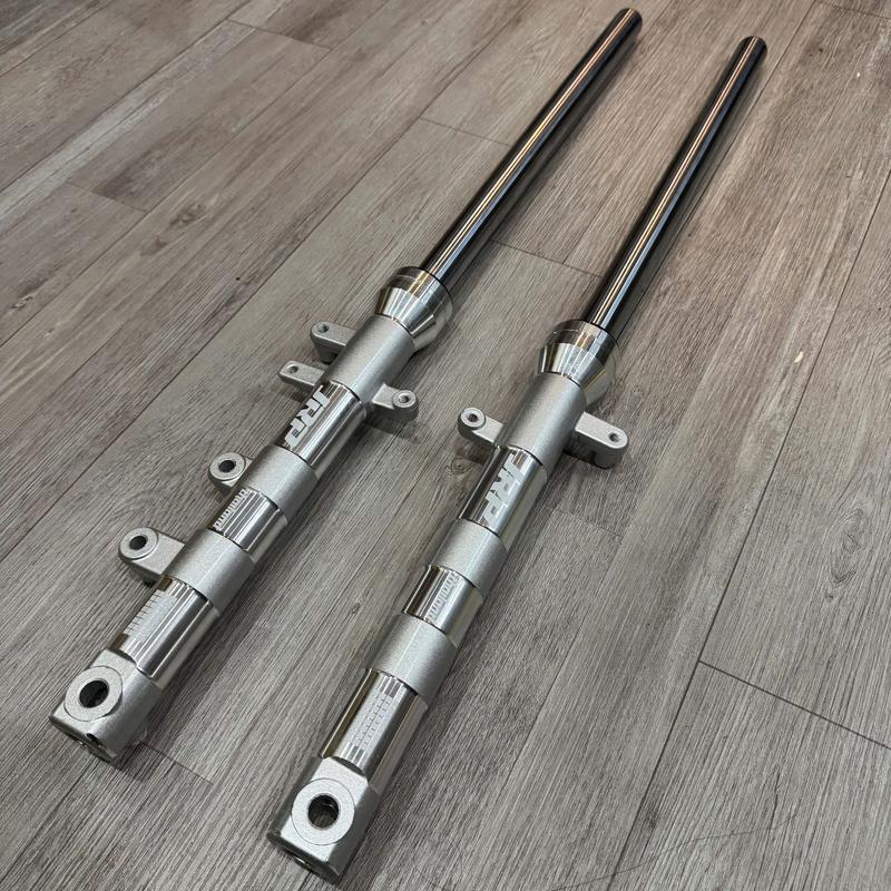 Phuộc JRP và Phay Thái Raider Satria