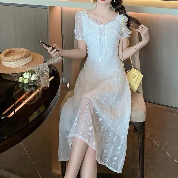 Dress Lace Fairy Dress Square Neck Chiffon Dress Korean Style Princess Dress Pesta Gaun Putih Floral Dress Retro Dress Pantai Dress Vintage Dress Cream Dress Kondangan Dress mewah M367 7