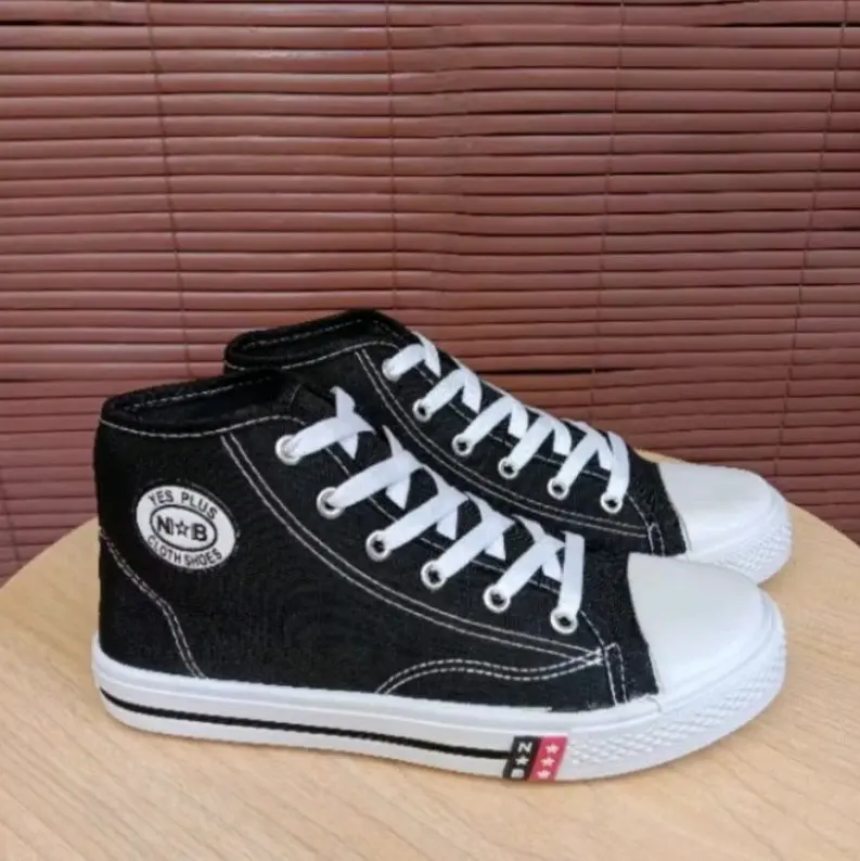 SEPATU SEKOLAH ANAK/ TK/SD/SMP/SMA/ SEPATU NOB BOLA) NB ) HITAM PUTIH 1