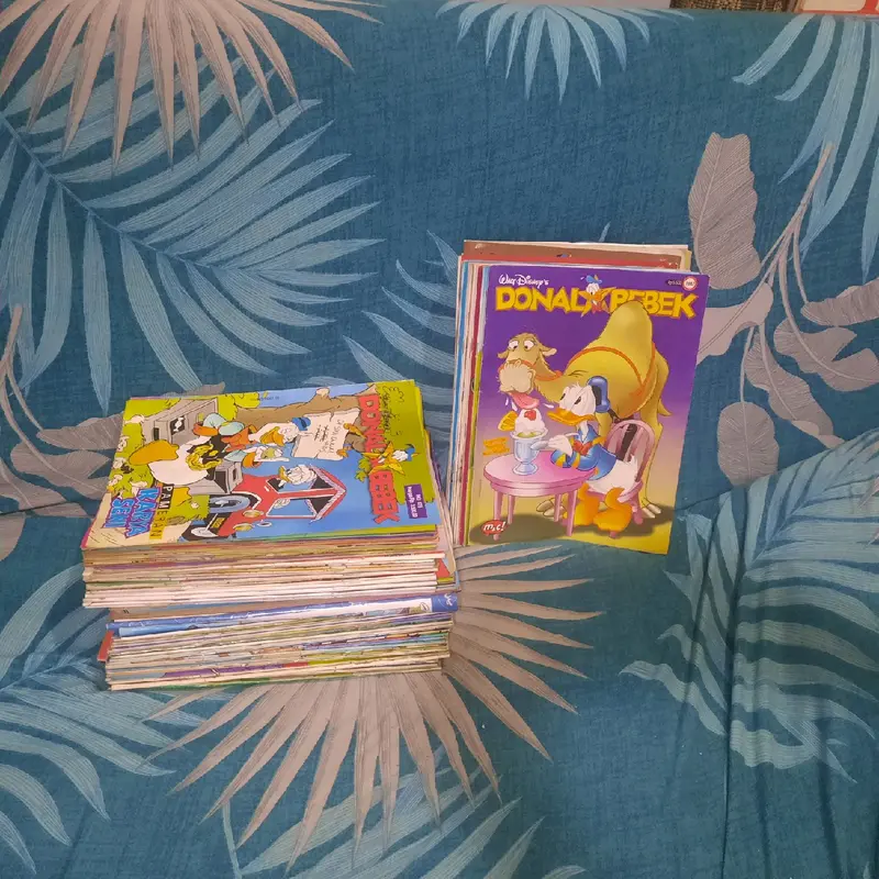 Paket 10 Komik Donal Bebek Majalah Paman Hober Walt Disney 2