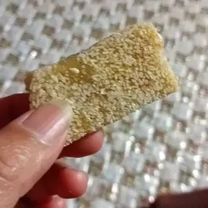 Kue Wijen Renyah Tradisional Tangan - Rasa Asli, Enting wijen Renyah Gurih Ting ting wijen 250 gr sama 500 gr