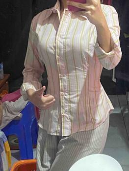 Product Review of Wispie Girl Boss Fitted Shirt | Kemeja kerja wanita fit garis stripe karet Lembut pink hijau biru from l**l 1