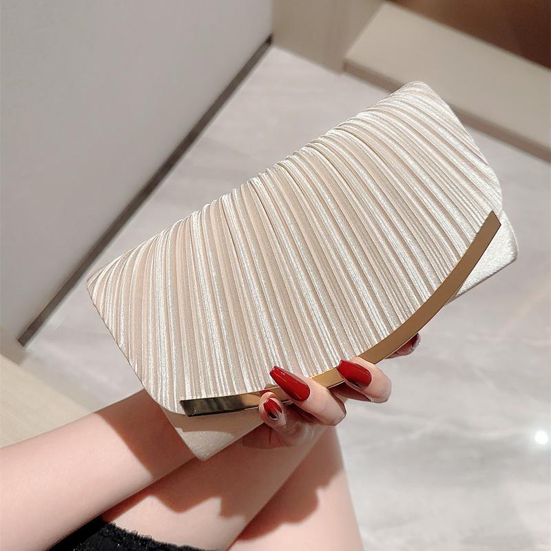 Product Introduction of Luxury Banquet Bag, Versatile Dress, Handheld Crossbody Celebrity Diamond Inlaid Chain Bag Wanita Kulit 13