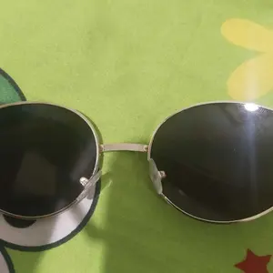 Kacamata Gaya Oval Premium - Cocok untuk Wanita Mengemudi Anti UV & Foto Sunglasses Trendy untuk Dekorasi Fashion Wanita COD & Paket Kotak Elegan Eyewear