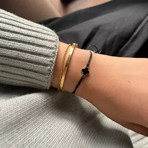 Gelang tali liontin DAUN HITAM MINIMALIS model serut