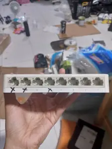 switch hub 8 port mnus 3 port